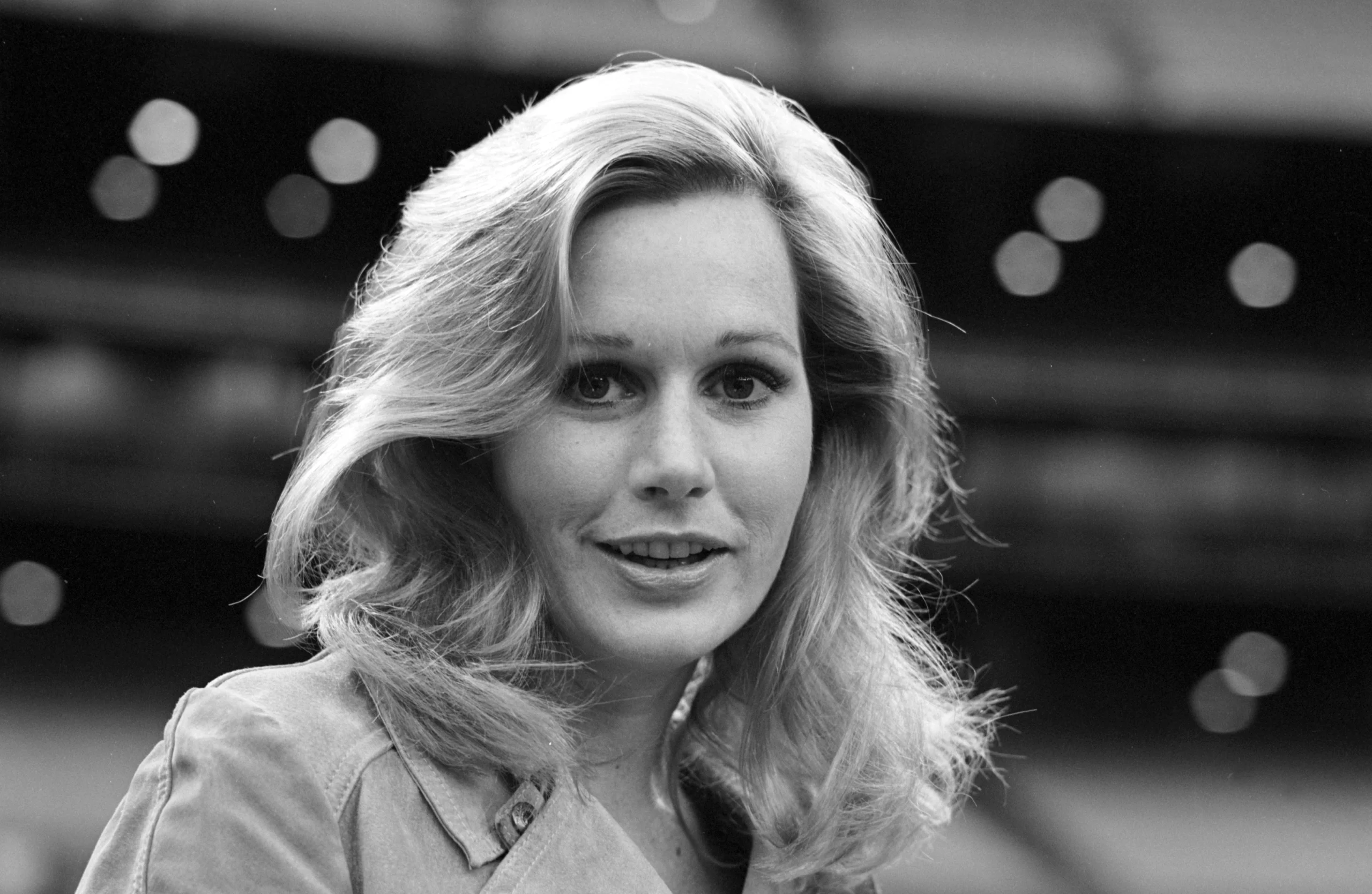 Sally Kellerman Biography