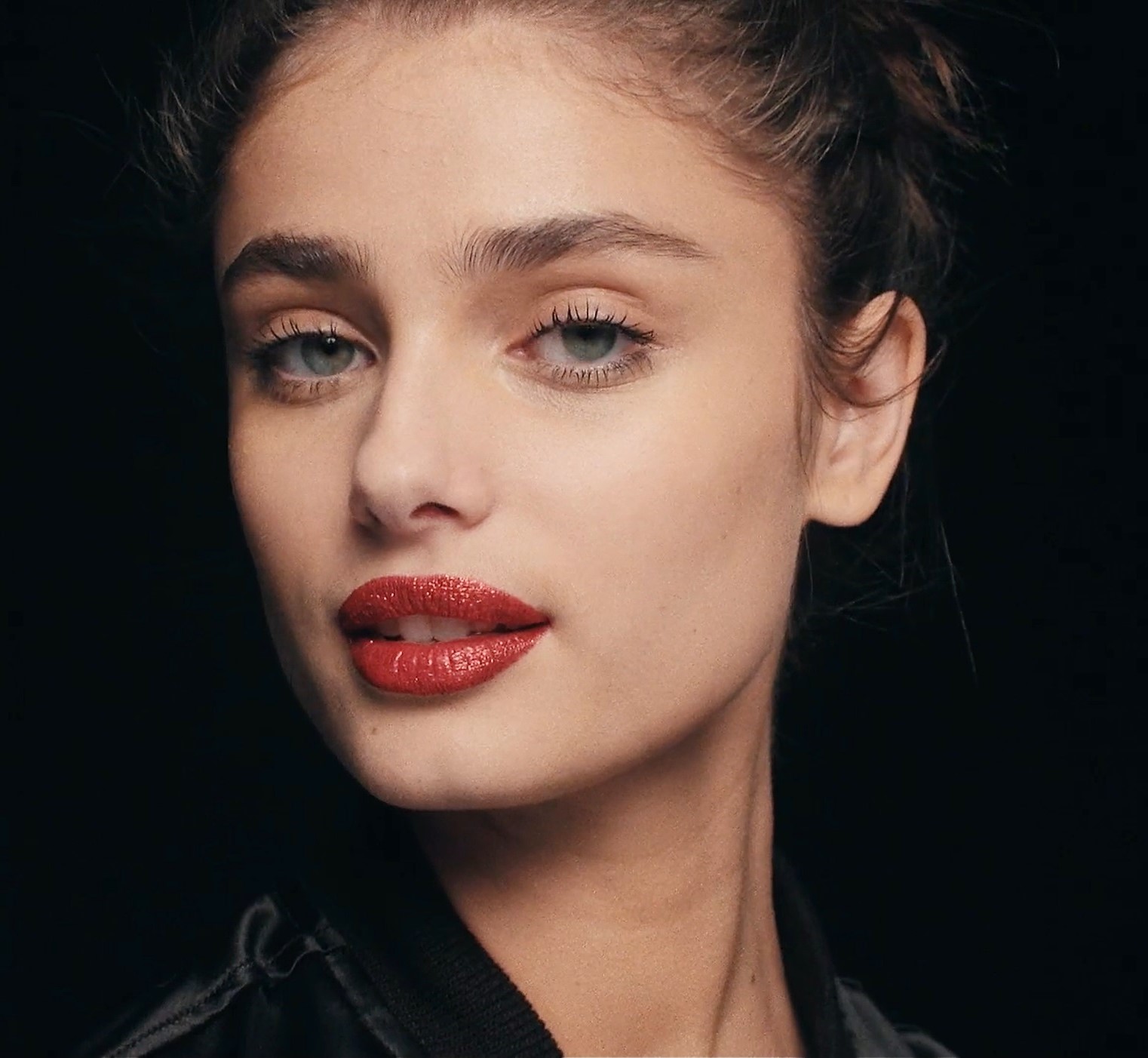 Taylor Hill Biography