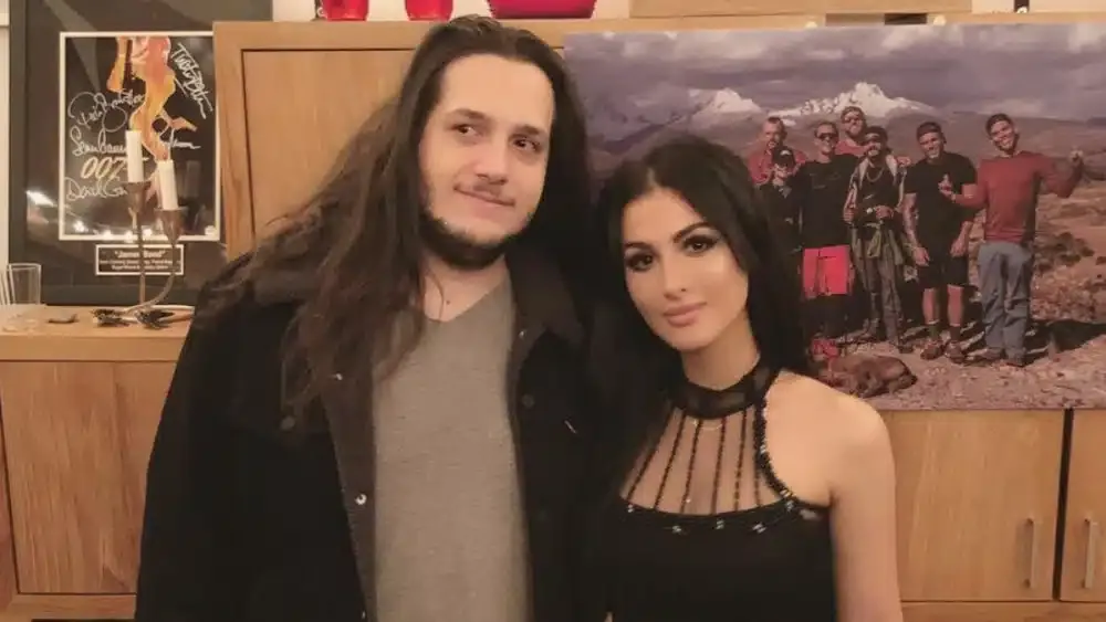 SSSniperwolf & Evan Sausage